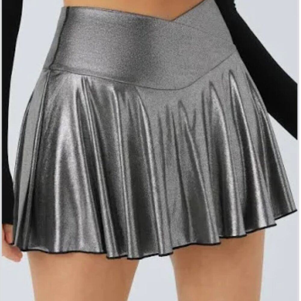 Halara Metallic Skort – Silver/Gloss Finish